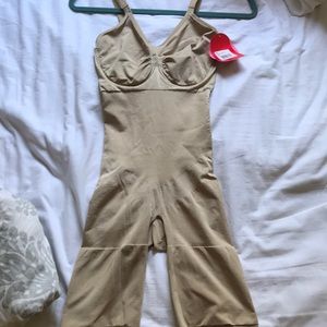 SPANX midthigh shape suit
